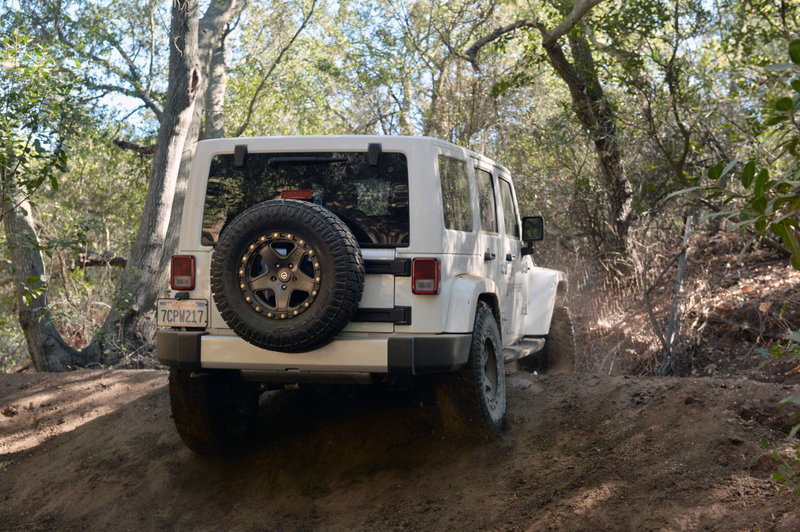 Illustration for article titled 2014 Jeep Wrangler Unlimited: Off-Road Tested On Nitto's New Dirt Tires